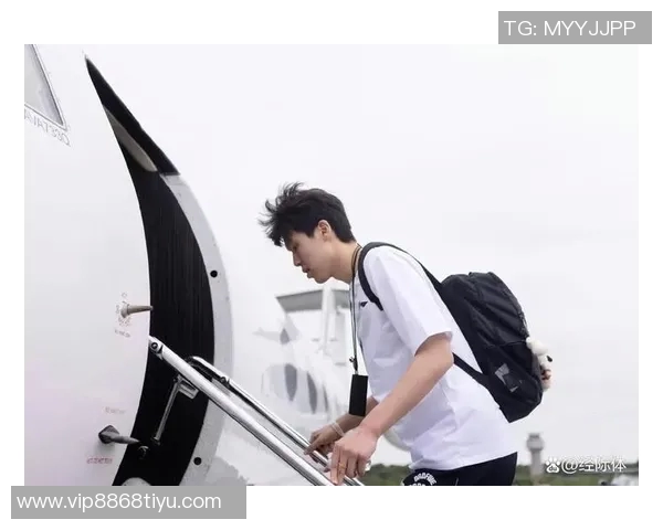 媒体人分析杨瀚森生涯开局受限于开拓者整体节奏不协调问题