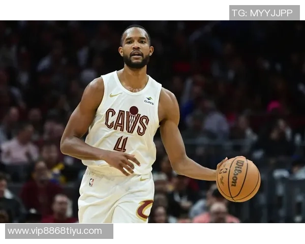 小莫布里首秀表现亮眼18分钟内砍下12分6板2助助球队取胜 小莫布里首秀表现亮眼18分钟内砍下12分6板2助助球队取胜