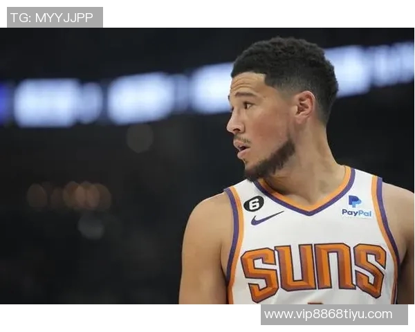 太阳队无传统控卫依然运转流畅布克状态回归巅峰表现 太阳队无传统控卫依然运转流畅布克状态回归巅峰表现